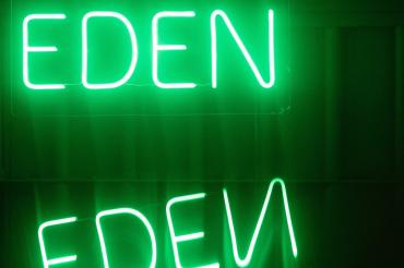 EDEN NYE presents RED AXES