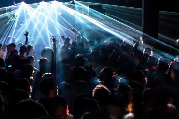 EDEN NYE presents RED AXES