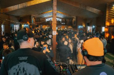 PARK DARK SESSIONS & NIGHT RIDING VOL. 1 by ΒΙΚΟΣ COLA