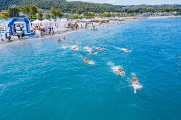 Μαραθώνια στήριξη... στον ιστορικό κολυμβητικό αγώνα!